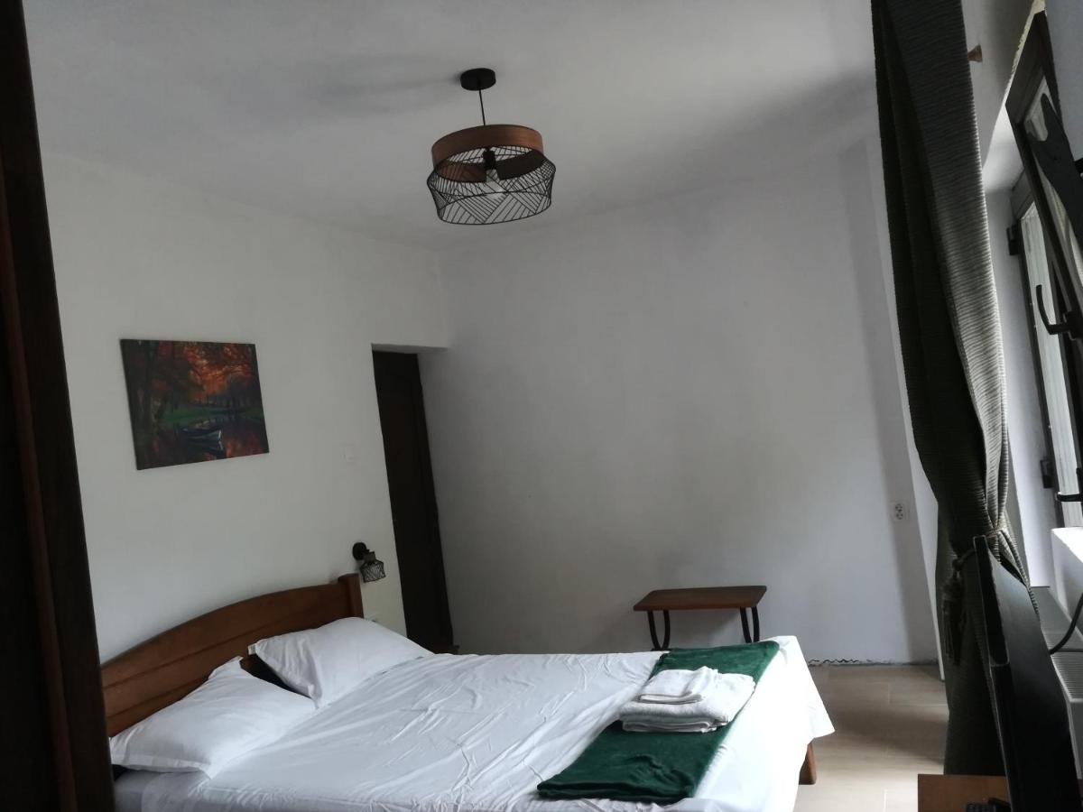 Casa Colt De Rai Apartment Ogradena Bilik gambar